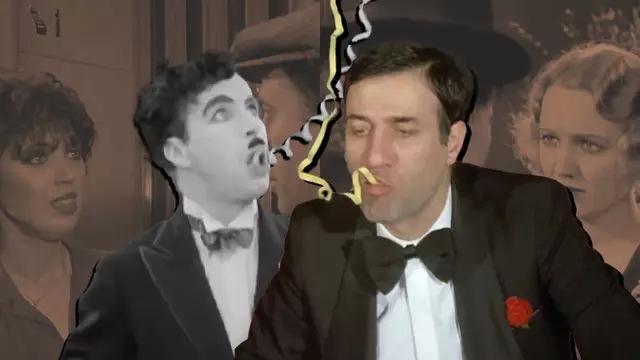 Kemal Sunal'ın Charlie Chaplin'den Esinlendiği Görüntüler 1 Kemal Sunal'ın Charlie Chaplin'den Esinlendiği Sahneler