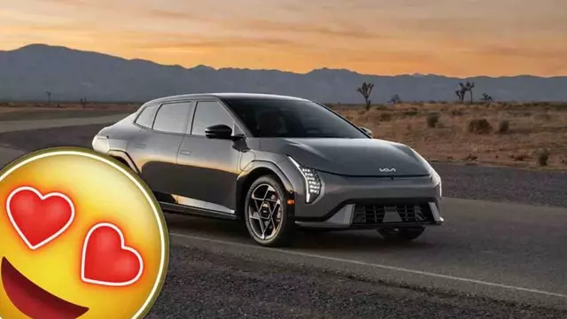 Kia’nın İlk Elektrikli Sedanı EV4 Tanıtıldı: İşte Tüm Detaylar 1 Kia’nın İlk Elektrikli Sedanı EV4 Tanıtıldı: İşte Tüm Detaylar