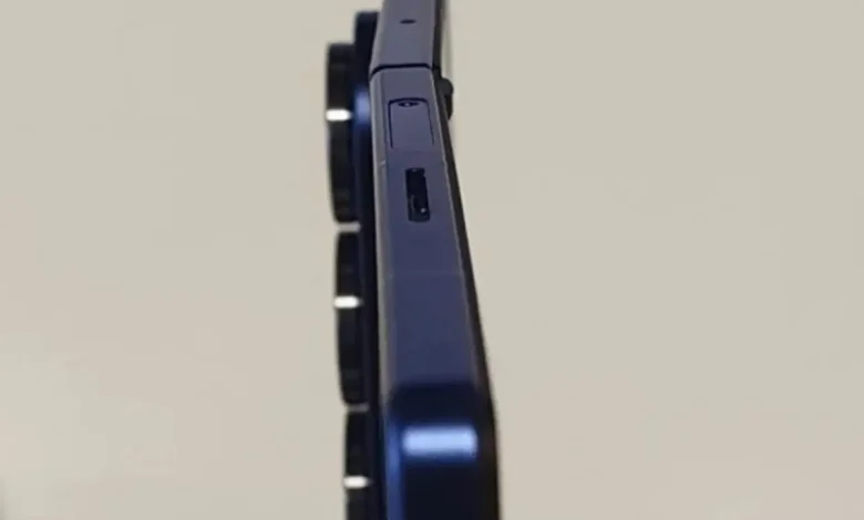 Samsung Galaxy Z Fold7’de Kullanıcıları Çıldırtan Bir Mesele Ortaya Çıktı: Ekran Tamamen Açılmıyor! 1 Samsung Galaxy Z Fold7’de Kullanıcıları Çıldırtan Bir Sorun Ortaya Çıktı: Ekran Tamamen Açılmıyor!