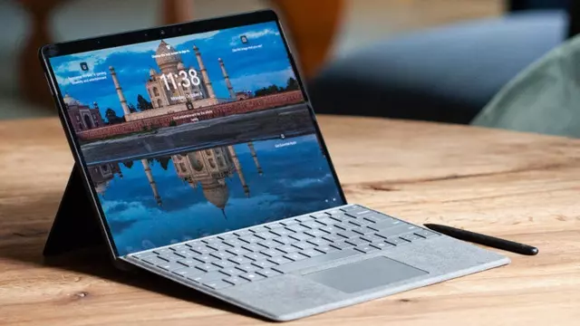 Microsoft, İlk Yapay Zekâ Bilgisayarlarını Bu Ay Tanıtabilir