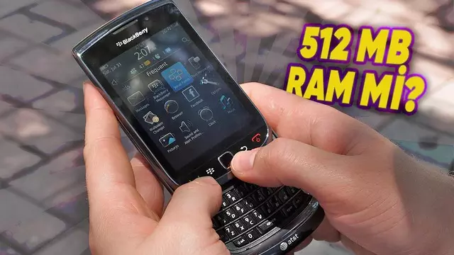 BlackBerry Torch’un Kulağa Şaka Gibi Gelen Özellikleri