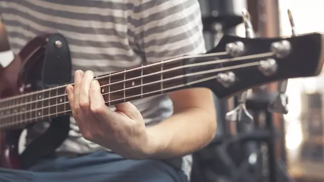 Bas Gitar Solosu Atan Bir Yapay Zeka Geliştirildi