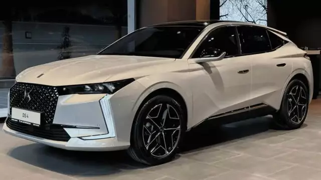 Yeni DS 4 Pallas Türkiye'ye Geldi: İşte Fiyatı 1 Yeni DS 4 Pallas Türkiye'ye Geldi: İşte Fiyatı