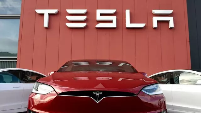 Tesla'dan Emniyet Kemeri Nedeniyle Geri Çağırma Programı