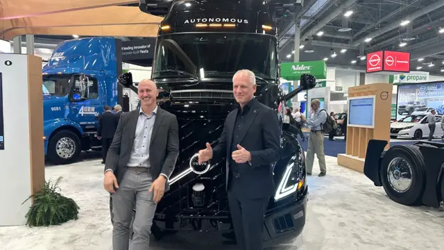 Yola Çıkınca Söyleseydiniz: Volvo, Tam Otonom Tırını Tanıttı