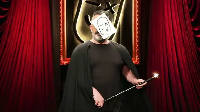 Cem Yılmaz'ın Yeni Gösterisi, Netflix'te Zirveye Oturdu