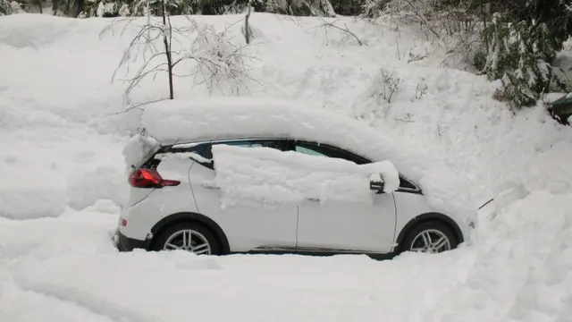 Elektrikli Otomobiller Soğuklar Yüzünden Adeta Donakaldı