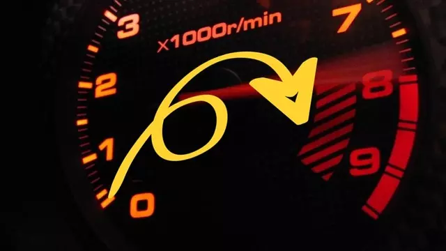 Arabaların Gösterge Panelindeki Kırmızı Çizgilerin Anlamı