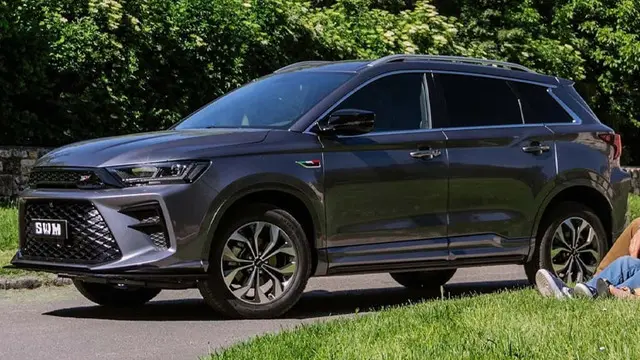 SWM Türkiye'de: İşte G01 ile G01F'in Türkiye Fiyatı