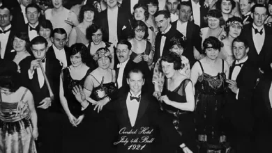 The Shining'in İkonik 'Ürkütücü' Balo Fotoğrafı 100 Yaşında
