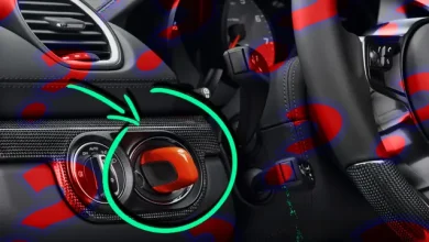 Porsche Arabalarda Kontak Neden Soldadır?