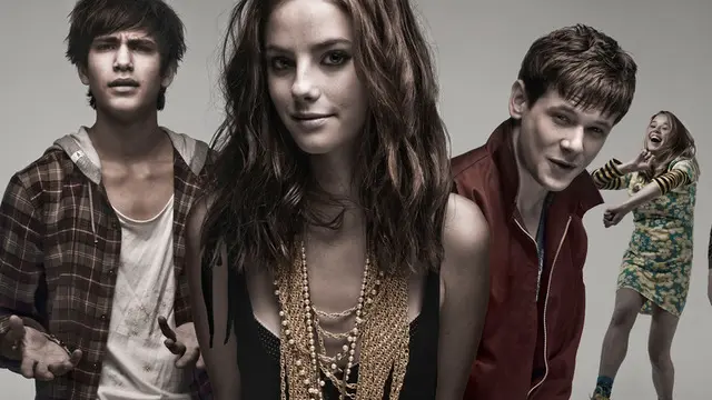 Sevilen Gençlik Dizisi Skins'e Benzer 13 Dizi Önerisi