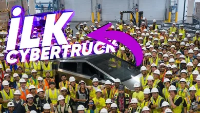 Tesla, İlk Cybertruck'ı Üretim Bandından İndirdi