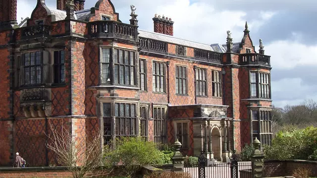 Peaky Blinders Setinde Gizemli Havlama Sesleri Duyuldu