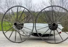 Bir YouTuber, Ters Gidebilen Tesla Model 3 Yaptı [Video]