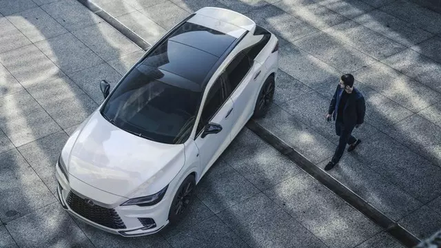 Lexus RX, Türkiye'de Satışa Sunuldu: Fiyatı ve Özellikleri