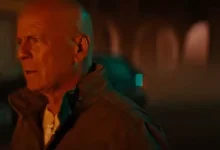 Bruce Willis, Reklam İçin Zor Ölüm'deki Karakterine Dönüyor