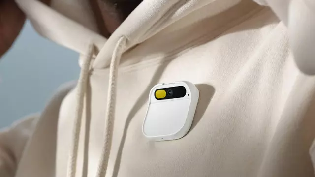 Ekransız, Giyilebilir Telefon Humane AI Pin Tanıtıldı