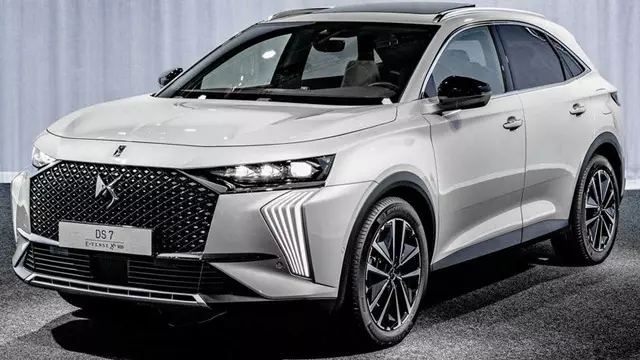 2022 DS 7 Crossback Tanıtıldı: İşte Tasarımı ve Özellikleri