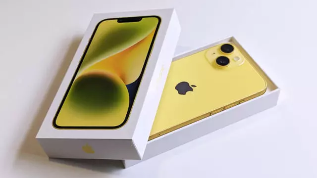 iPhone'lar Kutudan Çıkmadan Yazılım Güncellemesi Alacak