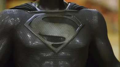 Yeni Justice League'den Siyah Kostümlü Superman Paylaşıldı