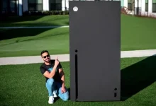 YouTuber, Dünyanın En Büyük 'Xbox Series X'ini İnşa Etti