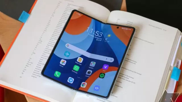 Honor, En İnce Katlanabilir Telefonu Magic V2’yi Tanıttı 1 Honor, En İnce Katlanabilir Telefonu Magic V2’yi Tanıttı