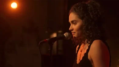 Apple TV+’ın Yeni Dizisi Little Voice’tan İlk Fragman Geldi