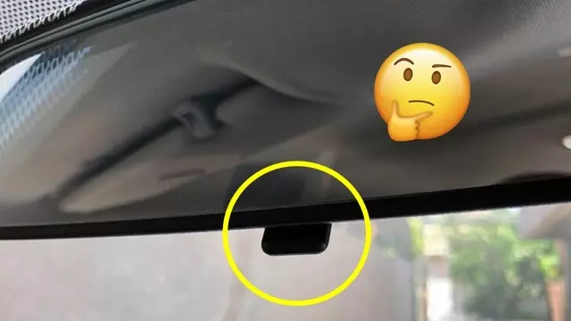 Dikiz Aynasının Altında Bulunan Küçük Çıkıntının İşlevi