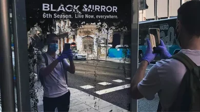 Black Mirror 6. Sezon İçin Zekice Tasarlanan Reklam Panoları