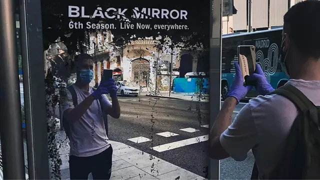 Black Mirror 6. Sezon İçin Zekice Tasarlanan Reklam Panoları