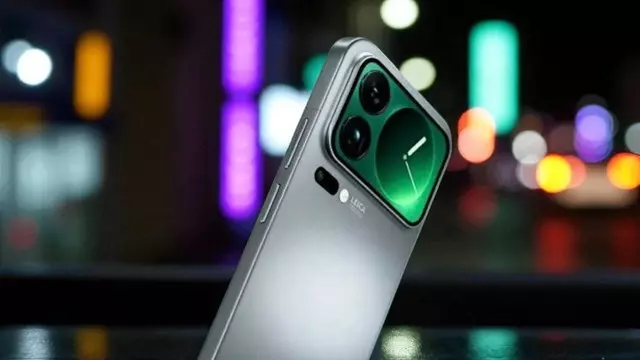 Xiaomi 17 Pro'nun arka ekranının ne işe yarayacağını gösteren video paylaşıldı 1 Xiaomi 17 Pro'nun arka ekranının ne işe yarayacağını gösteren video paylaşıldı