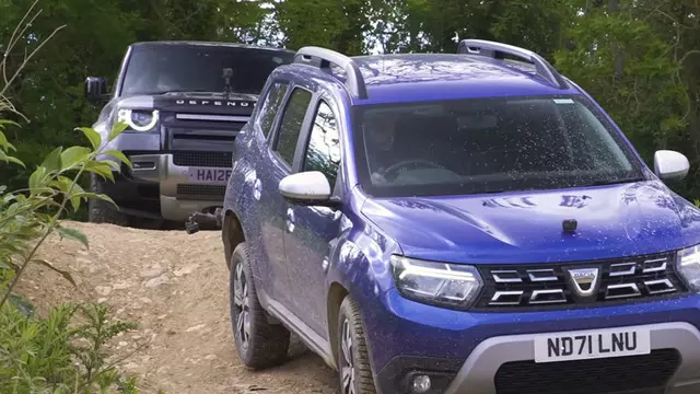 Land Rover Defender, Dacia Duster ile Kapıştı [Video]