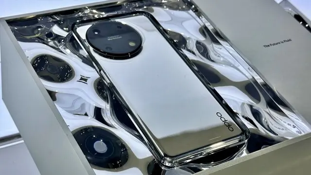 OPPO'dan Tamamen Camdan Akıllı Telefon Konsepti