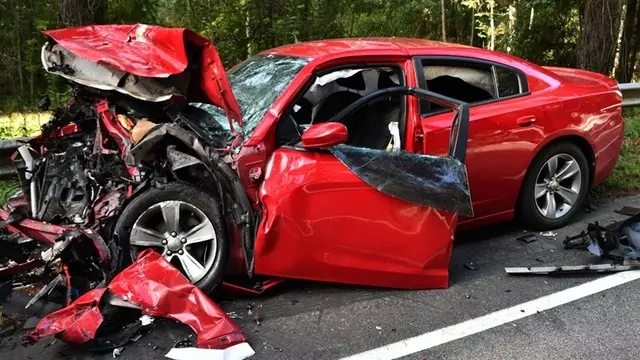 Hangi Renk Araçların Kazaya Karışma Olasılığı Daha Yüksek? 1 Hangi Renk Araçların Kazaya Karışma Olasılığı Daha Yüksek?