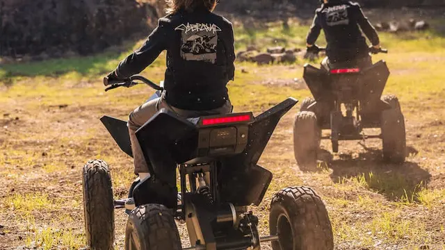 Tesla Cyberquad, 'İyi' Fiyatıyla Satışa Sunuldu 1 Tesla Cyberquad, 'İyi' Fiyatıyla Satışa Sunuldu