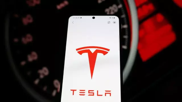 Tesla Uygulaması Çöktü: Vasıta Sahipleri Dışarıda Kaldı 1 Tesla Uygulaması Çöktü: Araç Sahipleri Dışarıda Kaldı