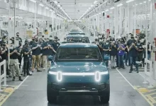 Rivian, İlk Elektrikli Otomobilini Fabrikadan Çıkardı