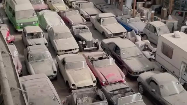 Ahırda Bulunan 175 Klasik Otomobil, Açık Artırmaya Çıkacak