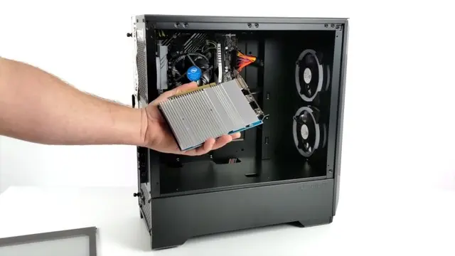 Intel Iris Xe DG1 Ekran Kartının Performansı Kontrol Edildi 1 Intel Iris Xe DG1 Ekran Kartının Performansı Test Edildi