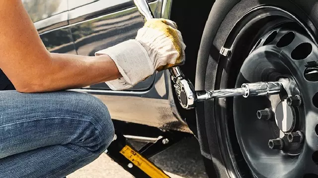 Patlayan Lastik Iyi mi Değiştirilir? - Webtekno – Güncel Teknoloji Haberleri ve Video İncelemeleri 1 Patlayan Lastik Nasıl Değiştirilir? - Webtekno – Güncel Teknoloji Haberleri ve Video İncelemeleri