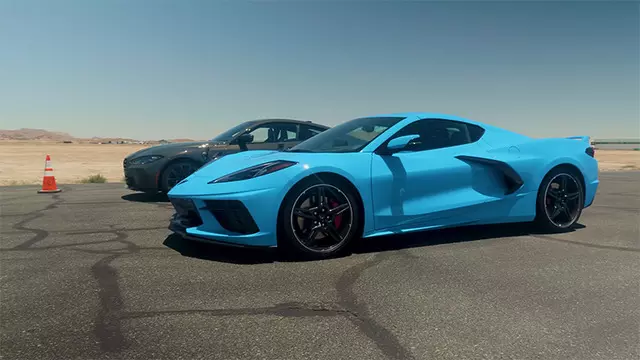 Corvette C8 ve BMW M4 Competition, Drag Pistinde Yarışıyor