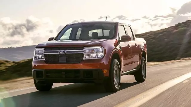 Ford, Yeni Pick-up Modeli Maverick'i Tanıtıldı
