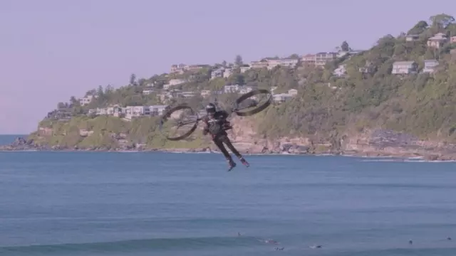 Bir Şirket, Kendi Jetpack Modelinin Test Uçuşunu Paylaştı