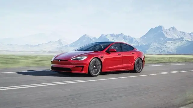Tesla Model S Plaid'in Teslim Tarihi Ertelendi