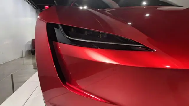 Tesla Roadster, 1,1 Saniyede 100 km/sa Hıza Ulaşabilecek