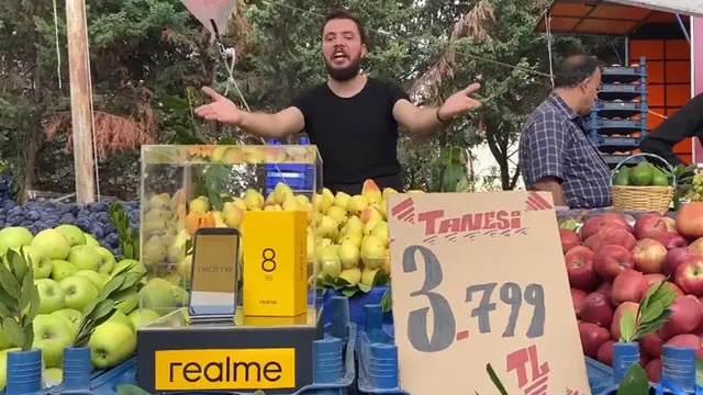 Realme Türkiye’den ‘Salı Pazarı’ Temalı Reklam [Video]