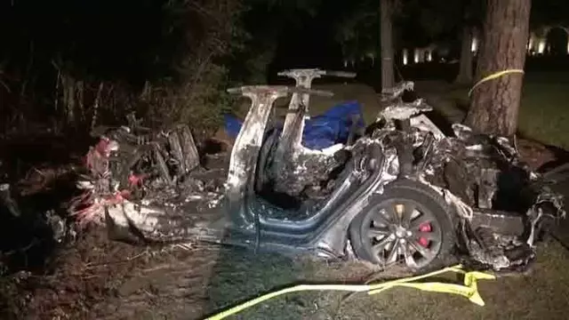 Elon Musk, Tesla Kazası ile İlgili Açıklamalarda Bulundu