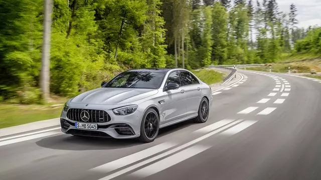 Mercedes-Benz E Serisi Fiyatı ve Dikkat Çeken Özellikleri