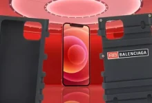 Balenciaga'dan İlginç iPhone 12 Kılıfı